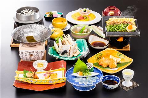 2日目夕食　ふく会席(一例)